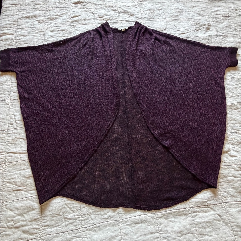 Painted Threads short sleeve knit cardigan marked black & burgundy size M